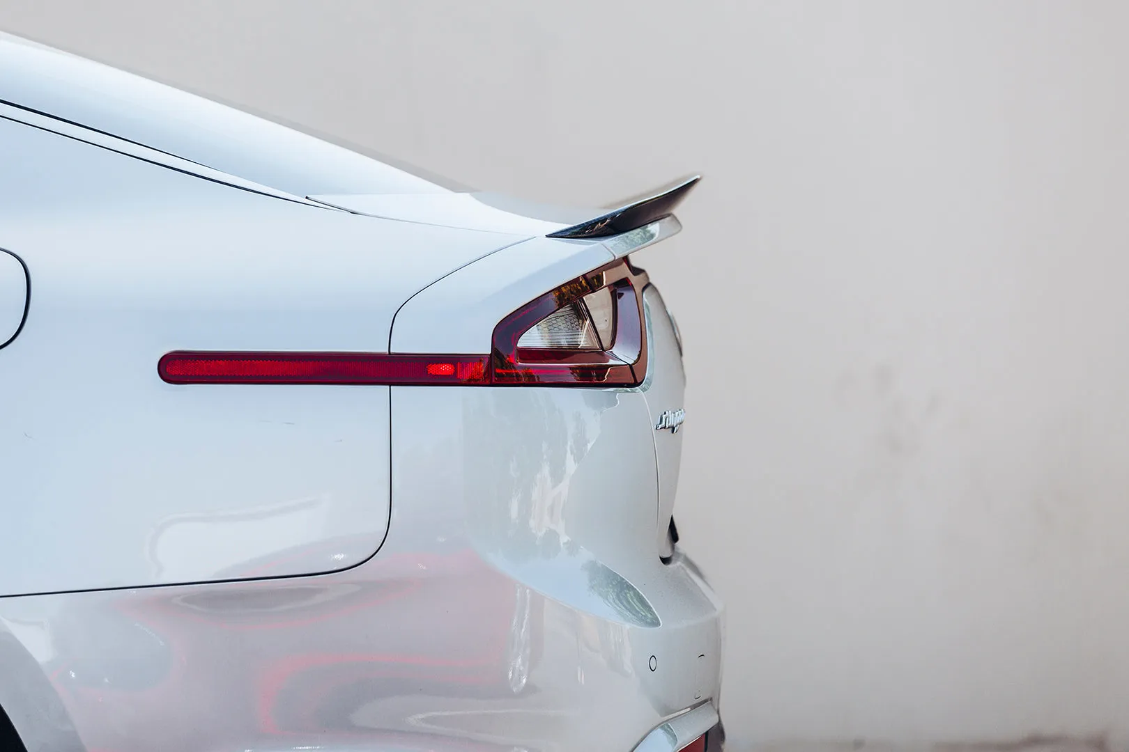 2018-2023 Kia Stinger Carbon Fiber Rear Spoiler B-Style (Clearance Item)