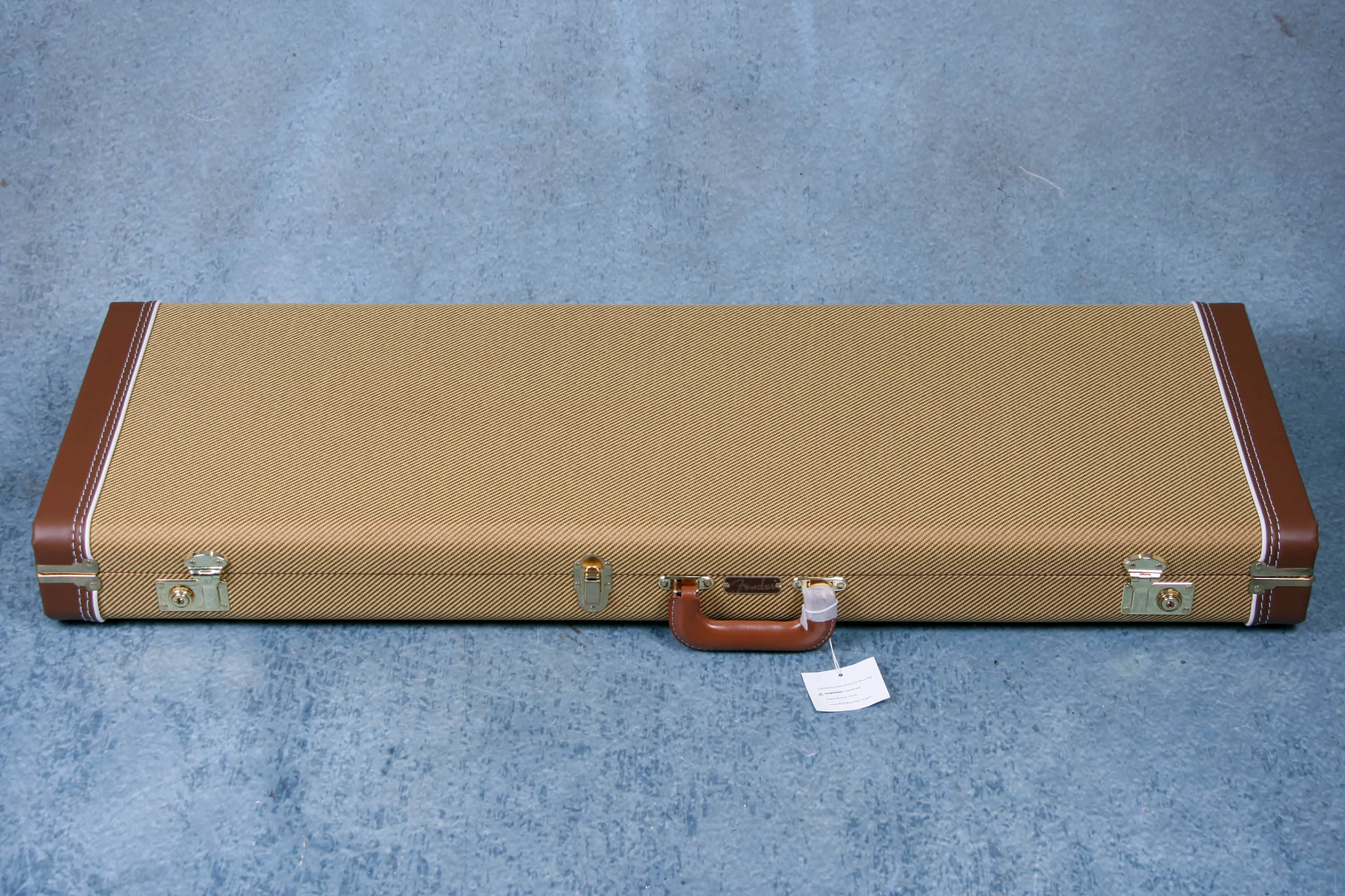 Fender Stevie Ray Vaughan Signature Stratocaster Pau Ferro Fingerboard - B-Stock - 3-Color Sunburst - US22011777B - Clearance