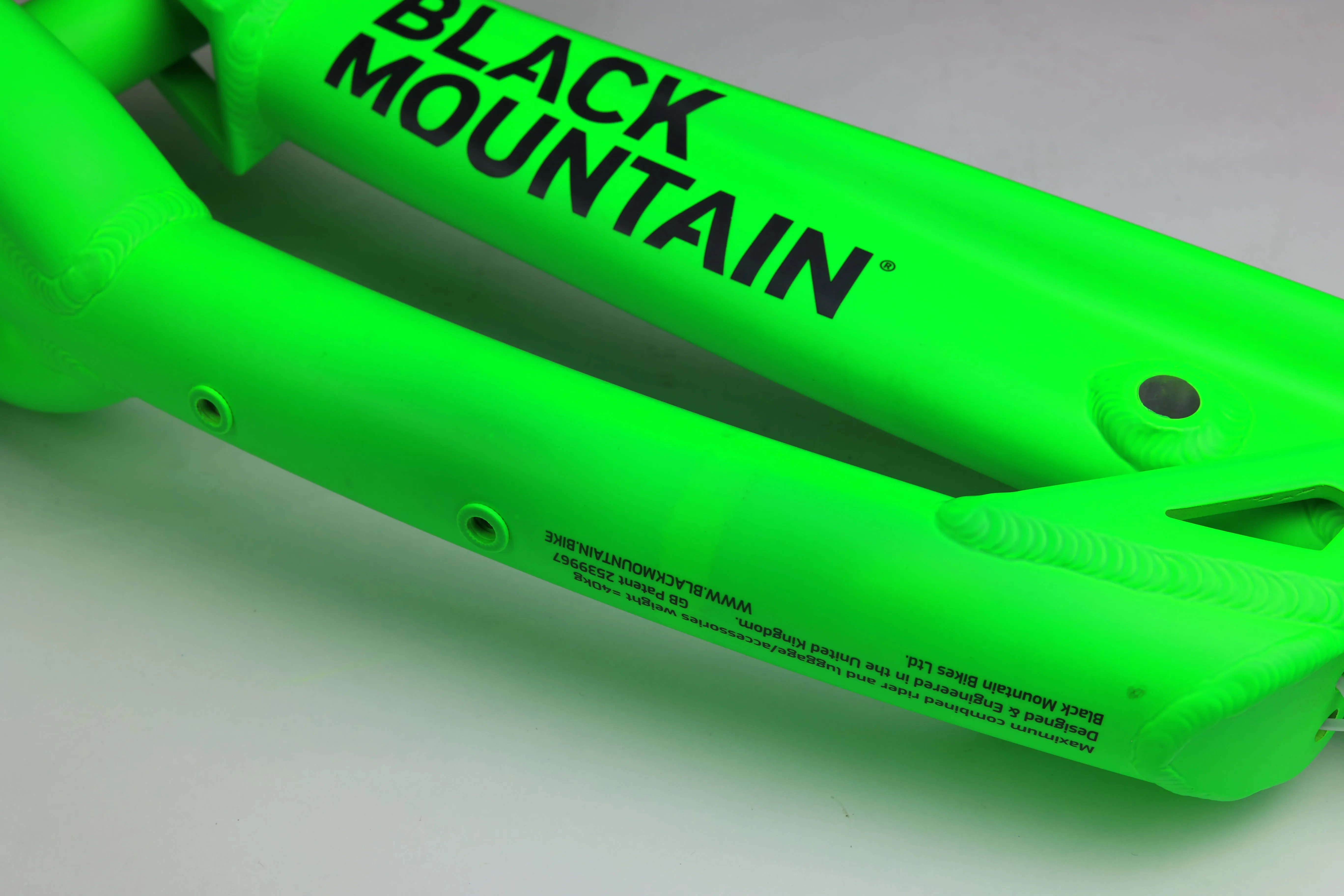 OUTLET KAPĒL 18" BIKE - NEON GREEN